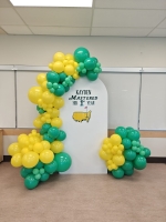 Panel Backdrop Garland Vancouver by Balloon Studio
