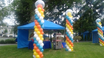 Multicolor Balloons Columns